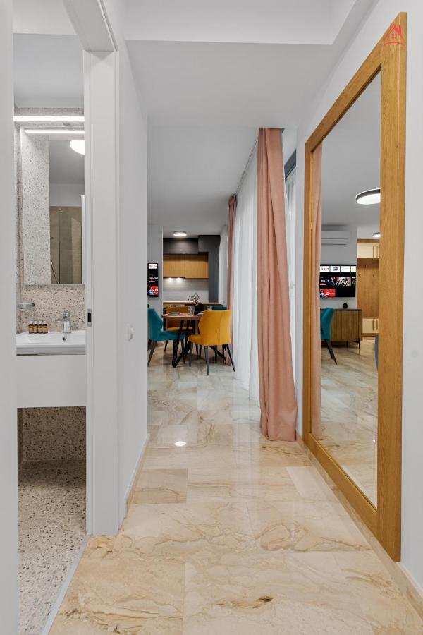 Apartament Opera Residence - Cismigiu, Eroilor, Free Private Parking Bukarest Exterior foto